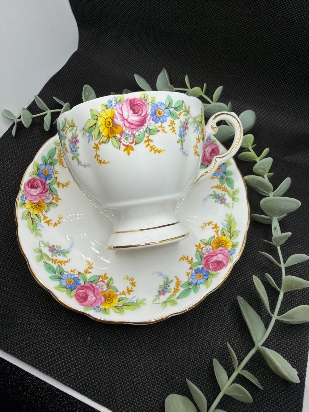 Vintage Tuscan Garland Teacup & Saucer Set Floral Gold Trim Bone China England